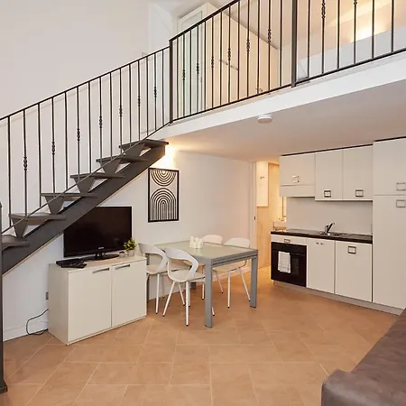 Appartamento Spazioso Loft In Citta Studi
